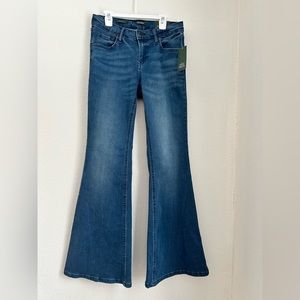 NWT wild fable high rise wide flare jeans • size 6